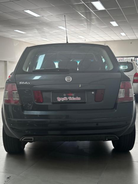 FIAT Stilo 1.8 4P FLEX DUALOGIC AUTOMATIZADO, Foto 5