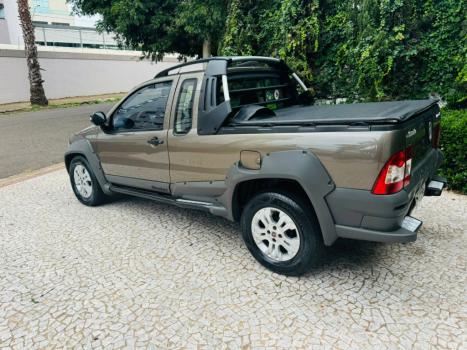 FIAT Strada 1.8 16V FLEX ADVENTURE CABINE ESTENDIDA, Foto 3