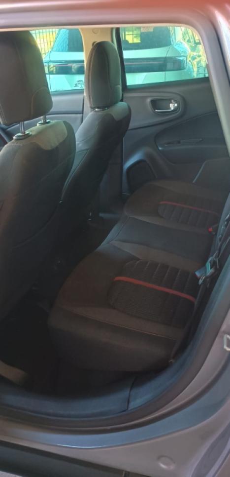 FIAT Toro 1.8 16V 4P FLEX FREEDOM AUTOMTICO, Foto 6