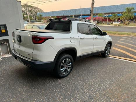 FIAT Toro 1.8 16V 4P FLEX FREEDOM AUTOMTICO, Foto 3