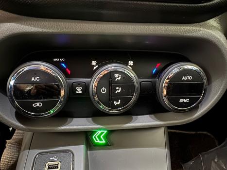 FIAT Toro 2.0 16V 4P VOLCANO 4WD TURBO DIESEL AUTOMTICO, Foto 14