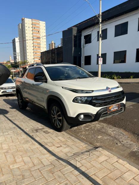 FIAT Toro 2.0 16V 4P VOLCANO 4WD TURBO DIESEL AUTOMTICO, Foto 2