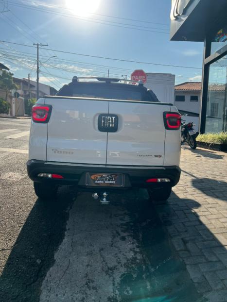 FIAT Toro 2.0 16V 4P VOLCANO 4WD TURBO DIESEL AUTOMTICO, Foto 6