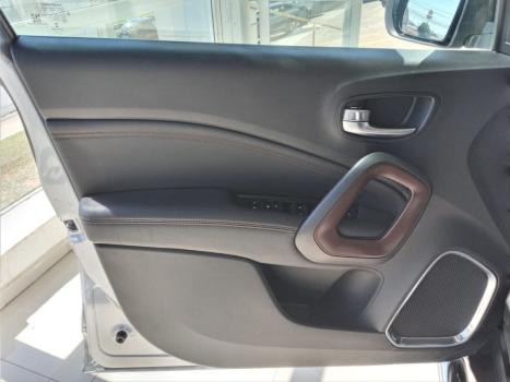 FIAT Toro 2.4 16V 4P MULTIAIR FLEX VOLCANO AUTOMTICO, Foto 7