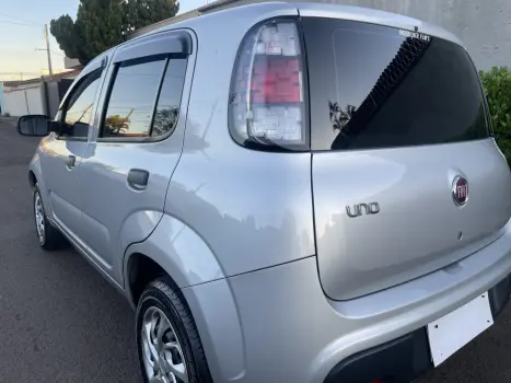 FIAT Uno 1.0 4P FLEX ATTRACTIVE, Foto 5