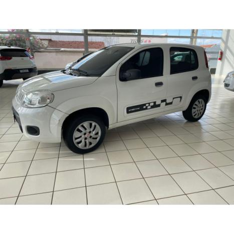 FIAT Uno 1.0 4P FLEX EVO VIVACE CELEBRATION, Foto 3