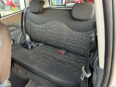 FIAT Uno 1.0 FLEX VIVACE, Foto 8