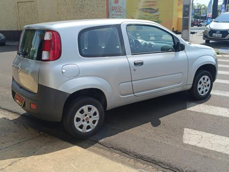 FIAT Uno 1.0 FLEX VIVACE, Foto 2