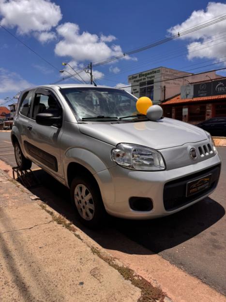 FIAT Uno 1.0 FLEX VIVACE, Foto 3