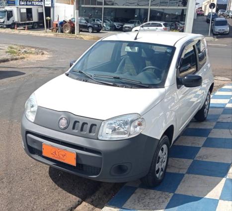 FIAT Uno 1.0 FLEX VIVACE, Foto 2