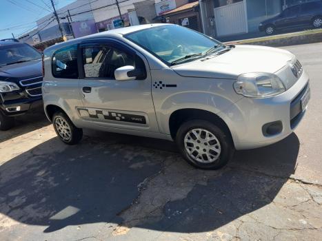 FIAT Uno 1.0 FLEX VIVACE, Foto 2