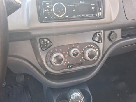FIAT Uno 1.0 FLEX VIVACE CELEBRATION, Foto 4