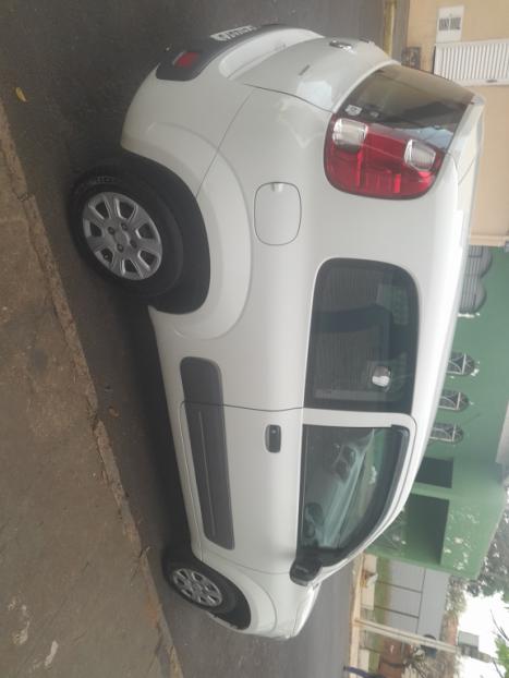 FIAT Uno 1.0 FLEX VIVACE, Foto 5