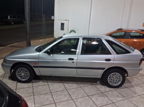 FORD Escort 1.6 4P GL, Foto 2