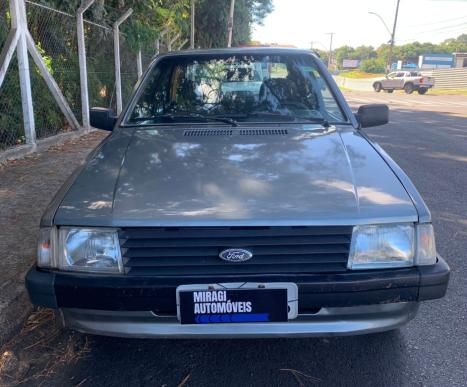 FORD Escort 1.6 L, Foto 3