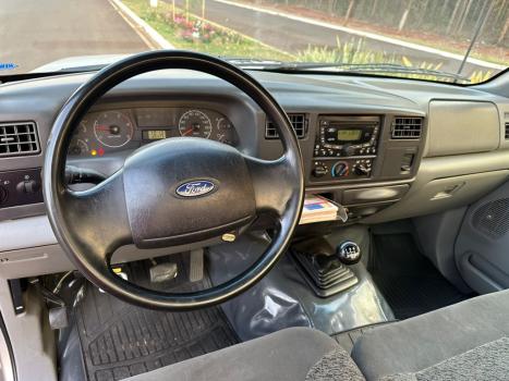 FORD F-250 3.9 XLT CABINE SIMPLES DIESEL, Foto 3