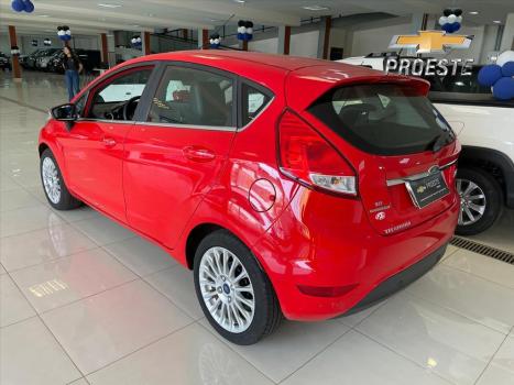 FORD Fiesta Hatch 1.6 16V 4P FLEX TITANIUM POWERSHIFT AUTOMTICO, Foto 4