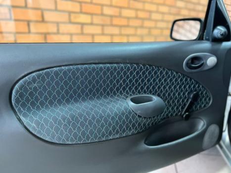 FORD Fiesta Hatch 1.0 GL , Foto 16