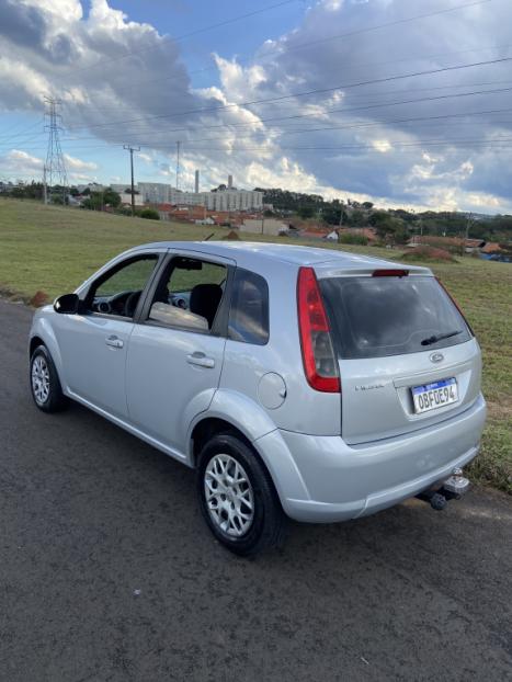 FORD Fiesta Hatch 1.6 4P ROCAM FLEX, Foto 2