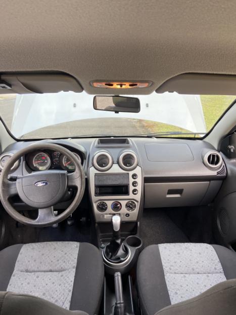 FORD Fiesta Hatch 1.6 4P ROCAM FLEX, Foto 3