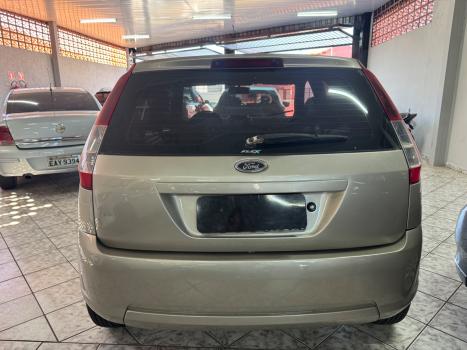 FORD Fiesta Hatch 1.6, Foto 2