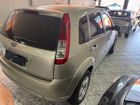 FORD Fiesta Hatch 1.6, Foto 6