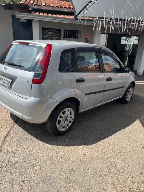 FORD Fiesta Hatch 1.6 4P FLEX, Foto 4