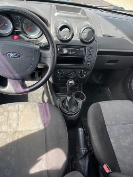 FORD Fiesta Hatch 1.6 4P FLEX, Foto 5