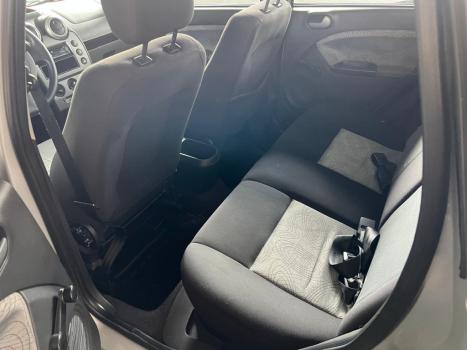 FORD Fiesta Sedan 1.6 4P FLEX, Foto 2