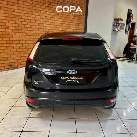 FORD Focus Hatch 1.6 4P, Foto 11