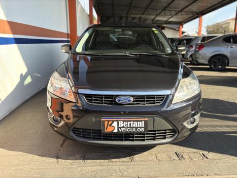 FORD Focus Hatch 2.0 16V 4P GHIA AUTOMTICO, Foto 4