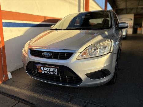 FORD Focus Hatch 2.0 16V 4P GLX, Foto 3