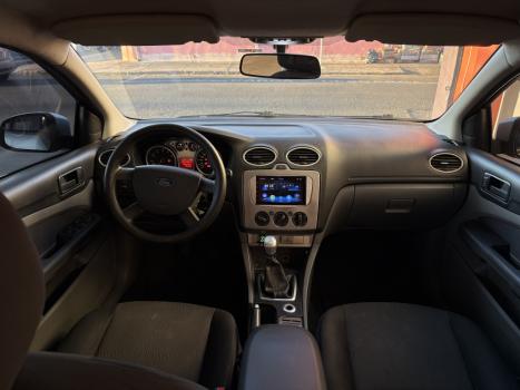 FORD Focus Hatch 2.0 16V 4P GLX, Foto 9