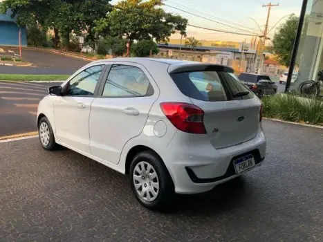 FORD Ka Hatch 1.5 12V 4P TI-VCT SE FLEX, Foto 4