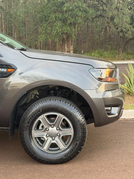 FORD Ranger 2.2 16V XLS DIESEL 4X4 CABINE DUPLA AUTOMTICO, Foto 9