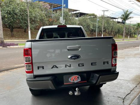 FORD Ranger 2.2 16V XLS DIESEL 4X4 CABINE DUPLA AUTOMTICO, Foto 5