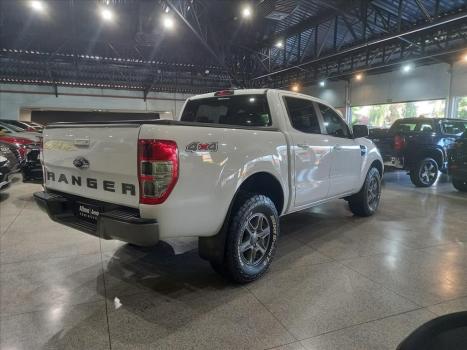 FORD Ranger 2.2 16V XLS DIESEL 4X4 CABINE DUPLA AUTOMTICO, Foto 4