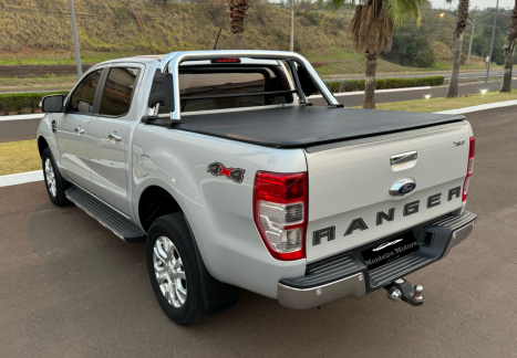 FORD Ranger 3.2 20V XLT 4X4 CABINE DUPLA TURBO DIESEL AUTOMTICO, Foto 4