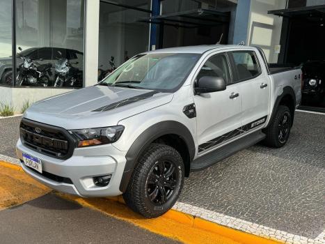 FORD Ranger 3.2 20V CABINE DUPLA 4X4 STORM TURBO DIESEL AUTOMTICO, Foto 2