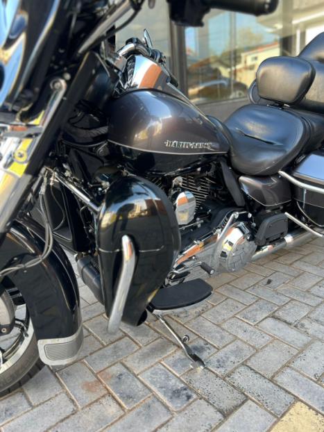 HARLEY DAVIDSON Electra Glide Ultra Limited 1800, Foto 2