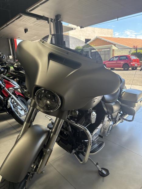 HARLEY DAVIDSON Street Glide FLHX 1700, Foto 3