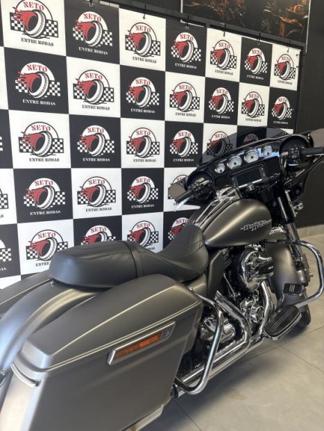 HARLEY DAVIDSON Street Glide FLHX 1700, Foto 5
