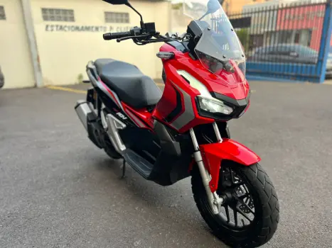 HONDA ADV 150 , Foto 2