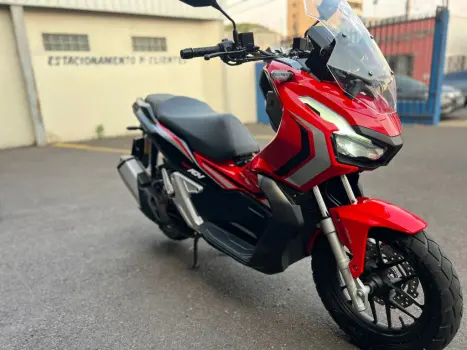 HONDA ADV 150 , Foto 4