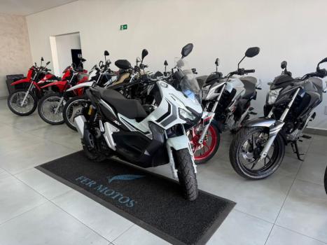 HONDA ADV 150 ABS, Foto 2
