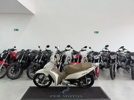 HONDA Biz 125 ES, Foto 3