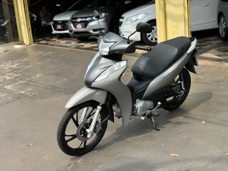 HONDA Biz 125 EX, Foto 2