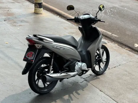 HONDA Biz 125 EX, Foto 6