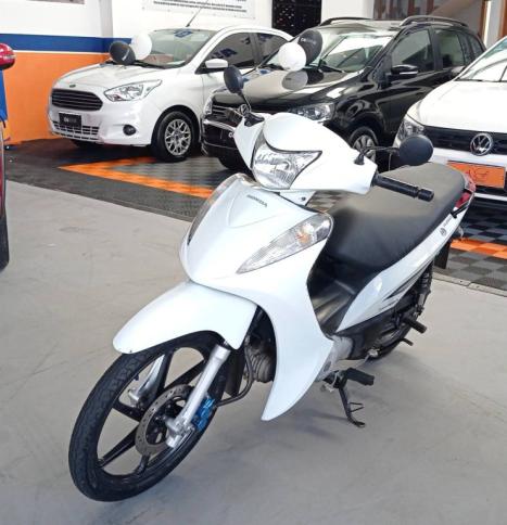 HONDA Biz 125 EX, Foto 4