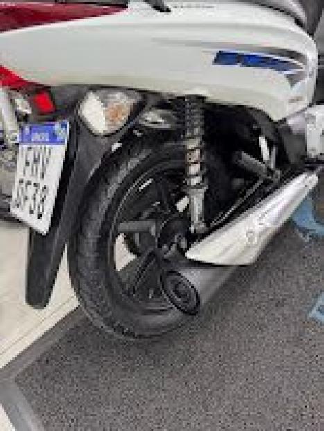 HONDA Biz 125 EX, Foto 8